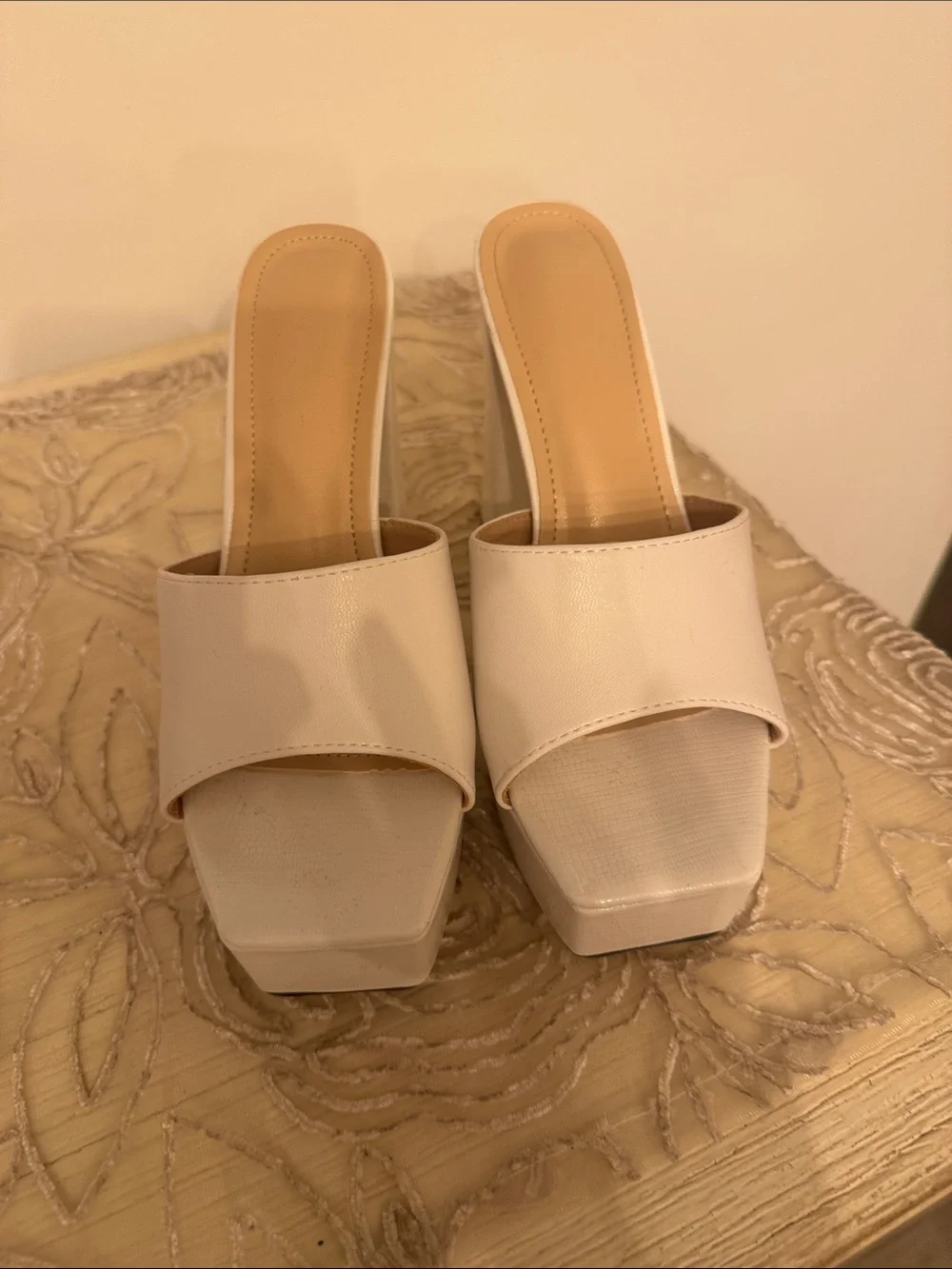 Womens white Platform Mule Heels. BRAND NEW